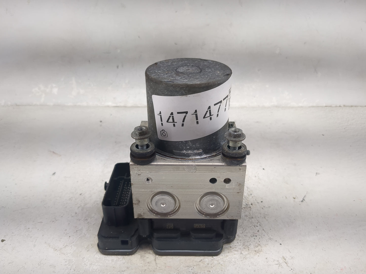 2018 Acura Tlx ABS Pump Control Module Replacement P/N:ZJ71298640100090 Fits OEM Used Auto Parts - Oemusedautoparts1.com