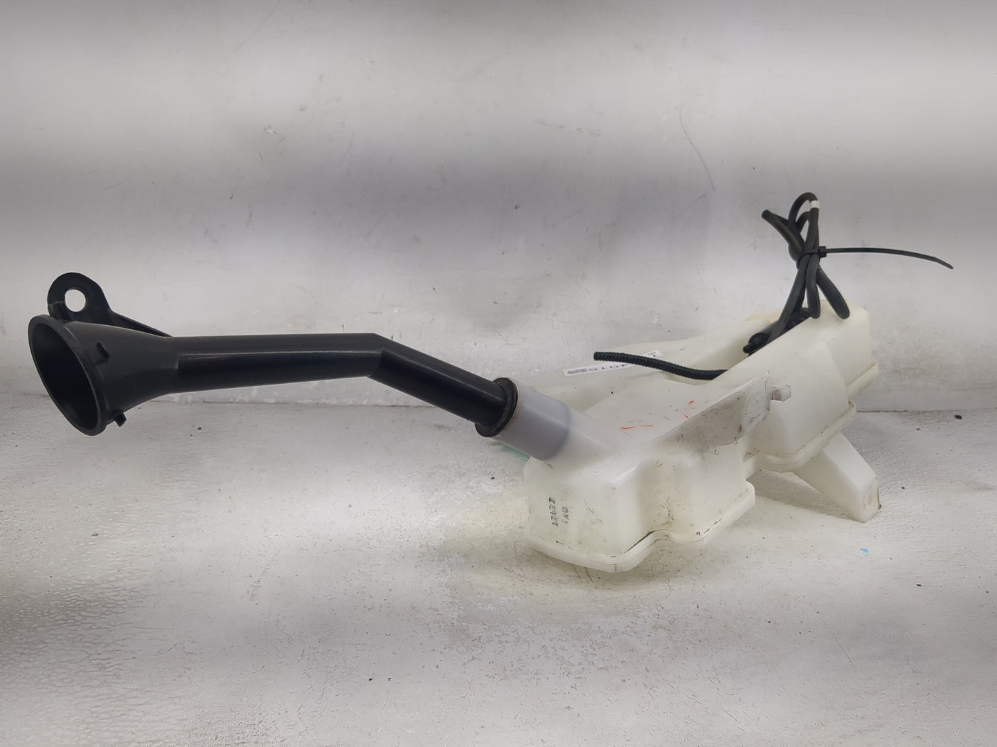 2015-2020 Acura Tlx Windshield Washer Fluid Reservoir Bottle Oem - Oemusedautoparts1.com
