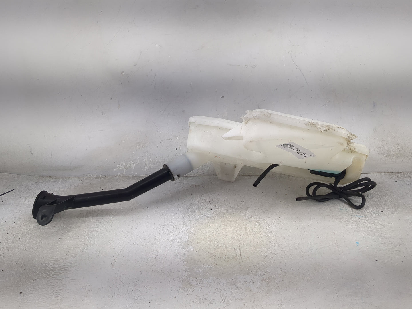 2015-2020 Acura Tlx Windshield Washer Fluid Reservoir Bottle Oem - Oemusedautoparts1.com