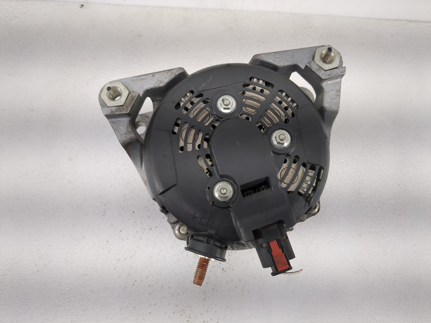 2017 Alfa Romeo Giulia Alternator Replacement Generator Charging Assembly Engine OEM P/N:50537696 C758 104211-0690 Fits OEM 