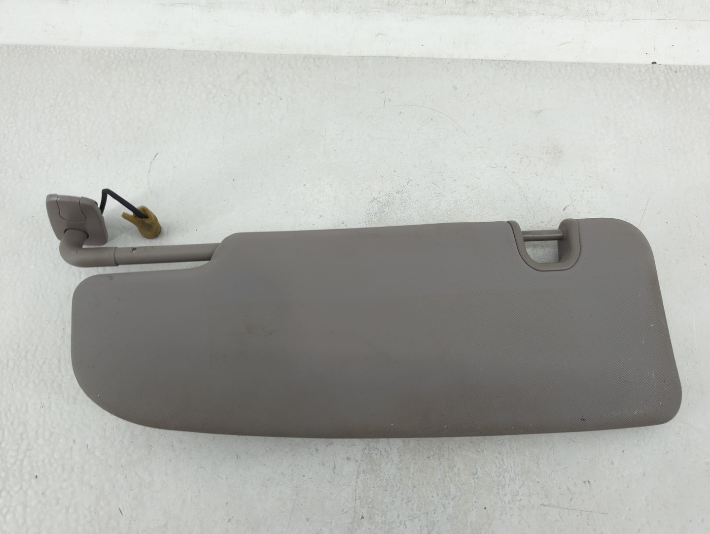 2017 Alfa Romeo Giulia Sun Visor Shade Replacement Passenger Right Mirror Fits OEM Used Auto Parts - Oemusedautoparts1.com