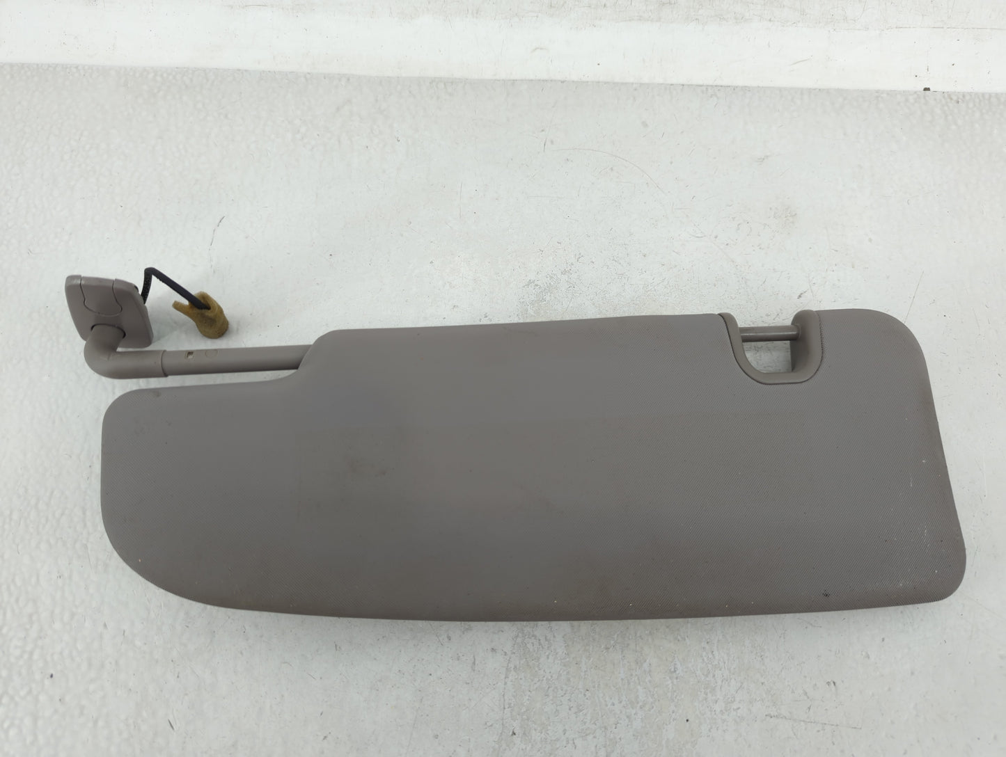 2017 Alfa Romeo Giulia Sun Visor Shade Replacement Passenger Right Mirror Fits OEM Used Auto Parts - Oemusedautoparts1.com