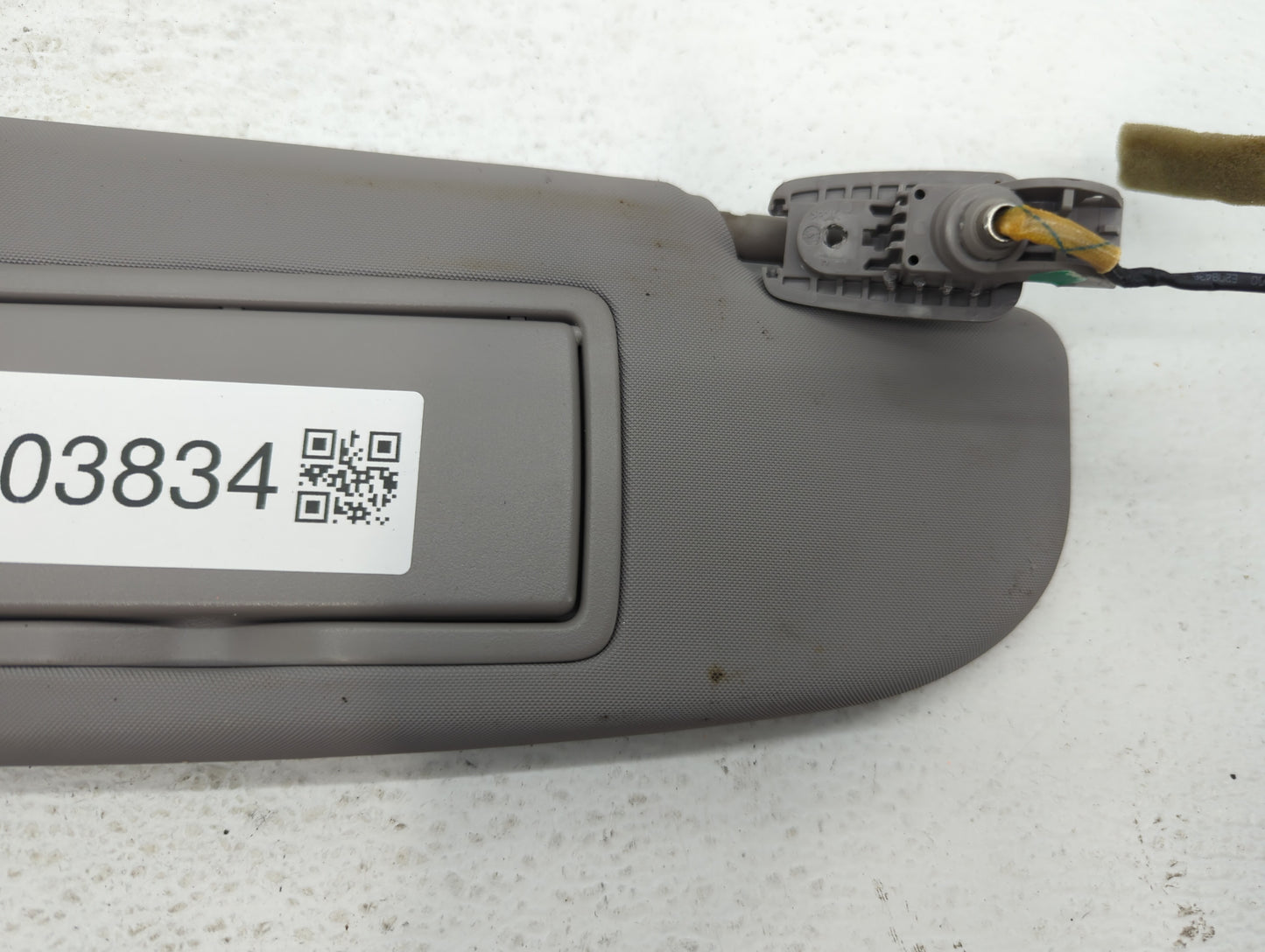 2017 Alfa Romeo Giulia Sun Visor Shade Replacement Passenger Right Mirror Fits OEM Used Auto Parts - Oemusedautoparts1.com
