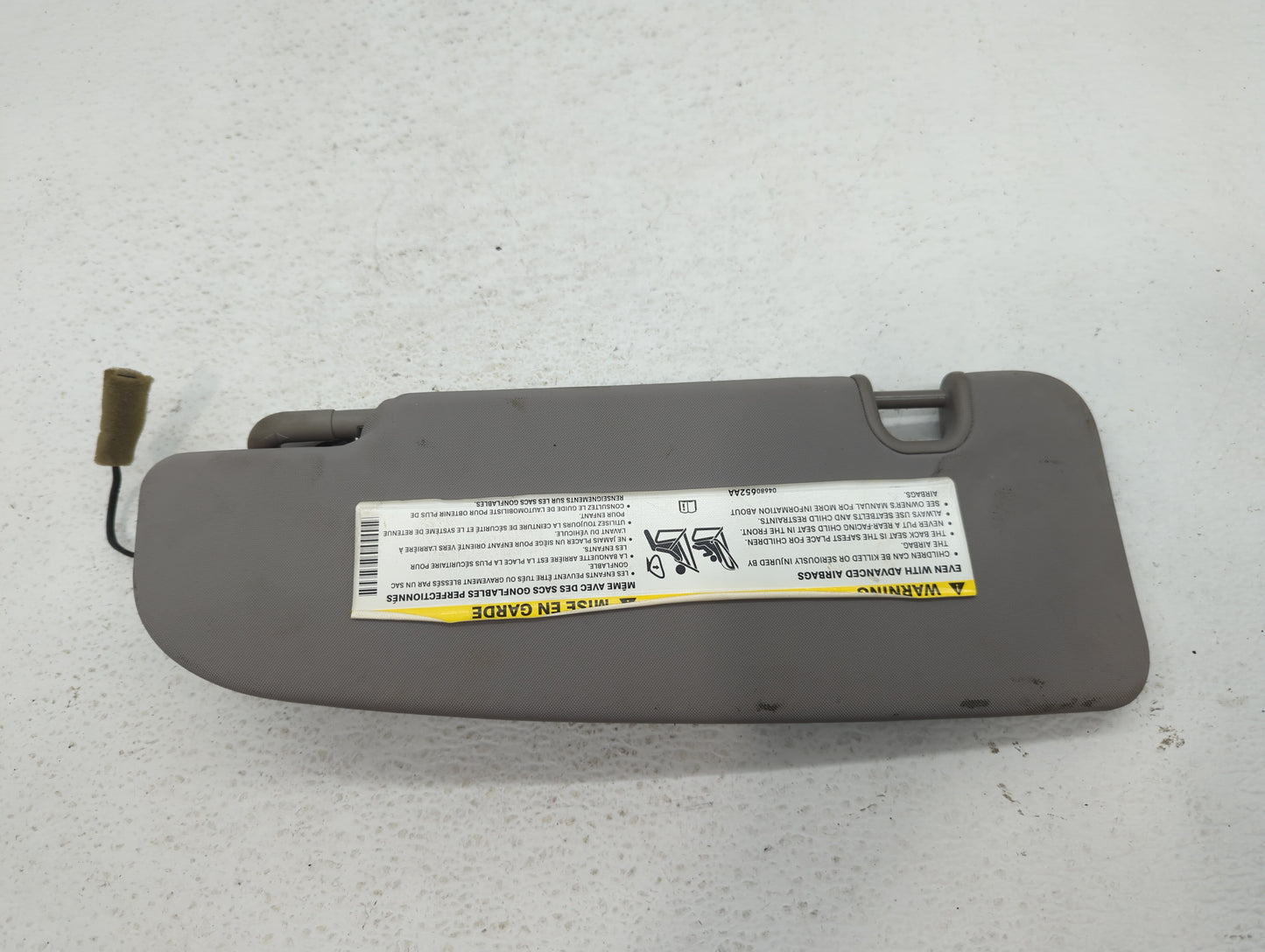 2017 Alfa Romeo Giulia Sun Visor Shade Replacement Passenger Right Mirror Fits OEM Used Auto Parts - Oemusedautoparts1.com