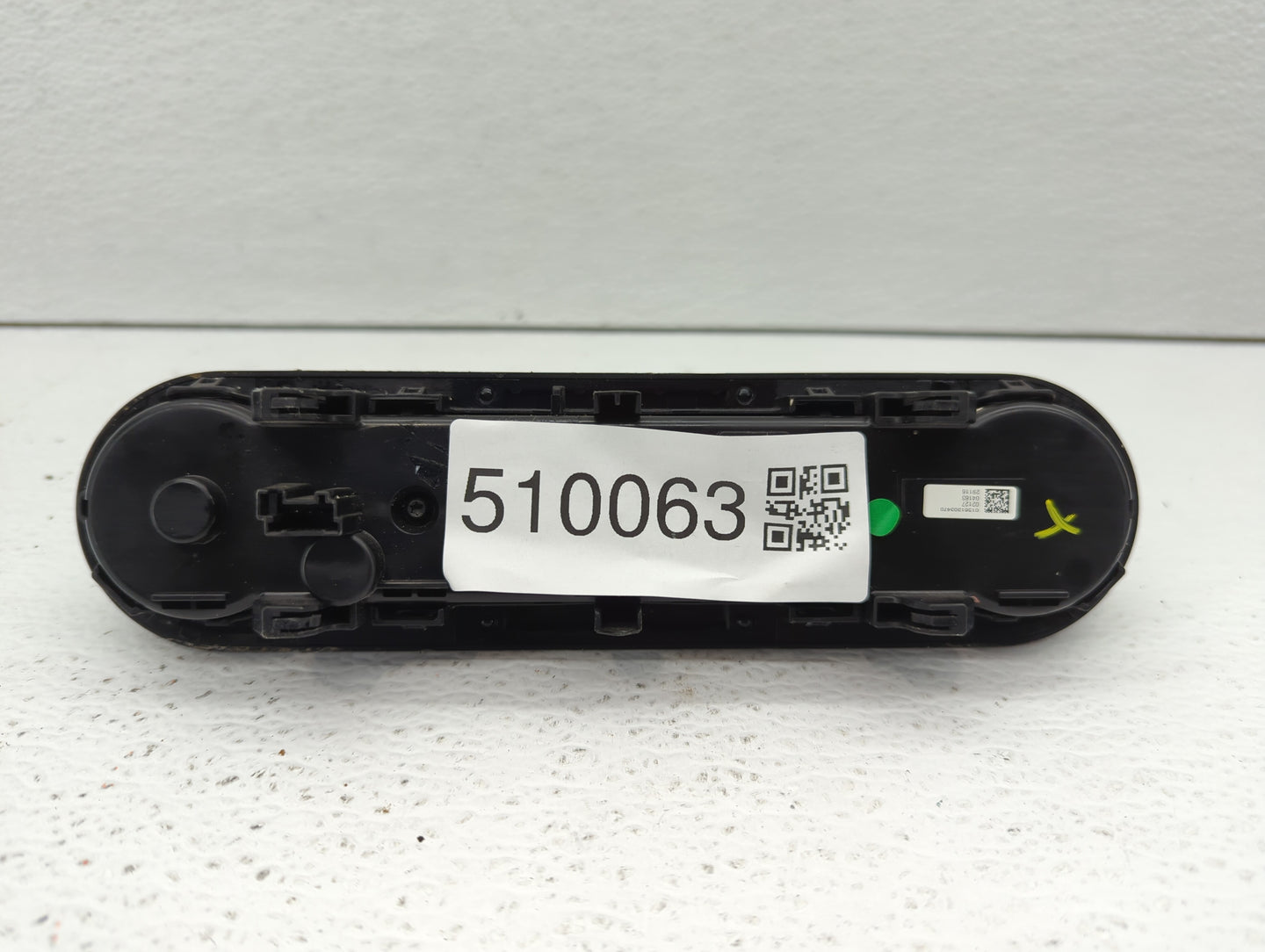 2018 Alfa Romeo Giulia Climate Control Module Temperature AC/Heater Replacement P/N:01561303470 Fits OEM Used Auto Parts - O