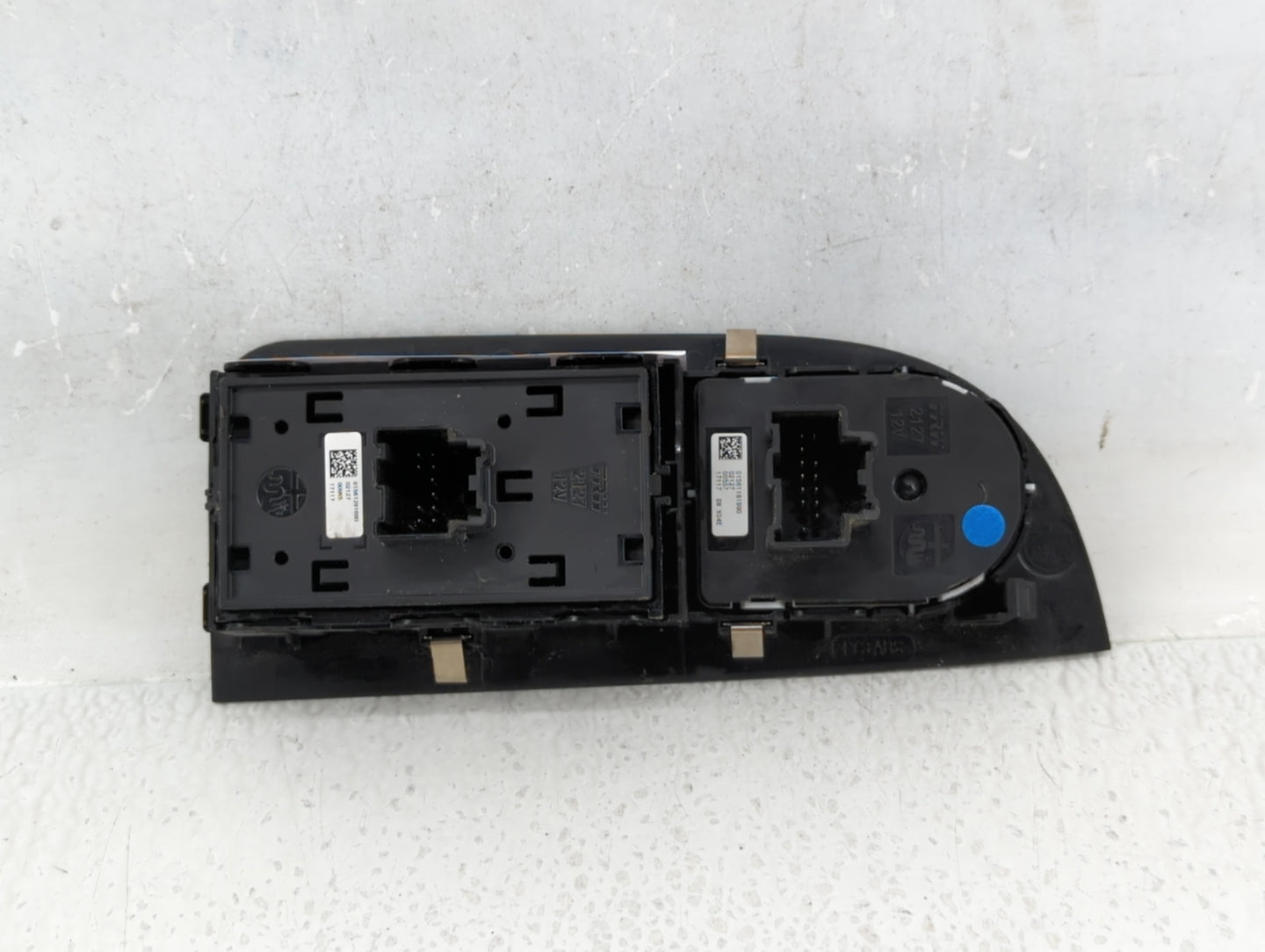 2017 Alfa Romeo Giulia Master Power Window Switch Replacement Driver Side Left P/N:01561291690 Fits OEM Used Auto Parts - Oe