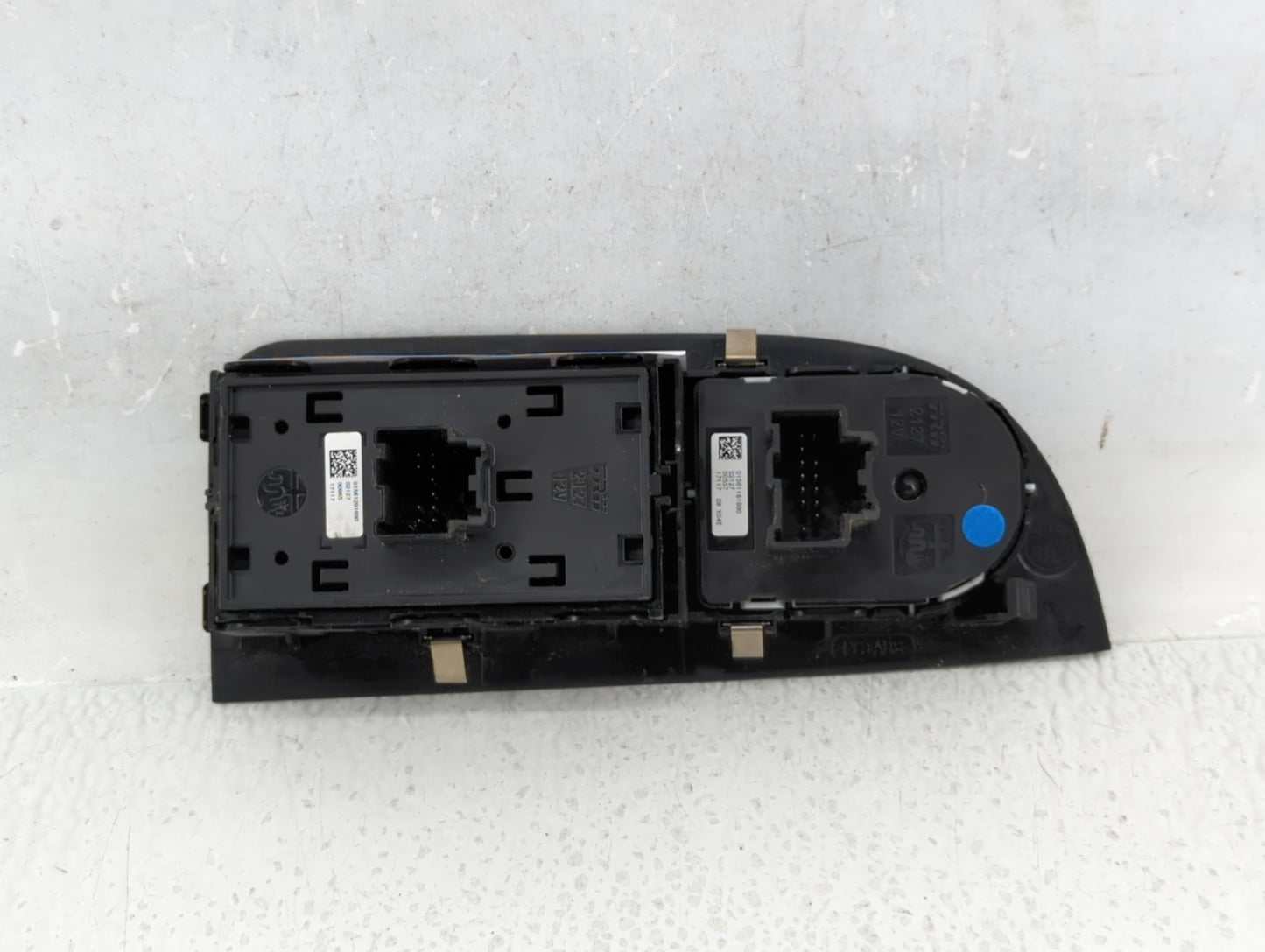 2017 Alfa Romeo Giulia Master Power Window Switch Replacement Driver Side Left P/N:01561291690 Fits OEM Used Auto Parts - Oe