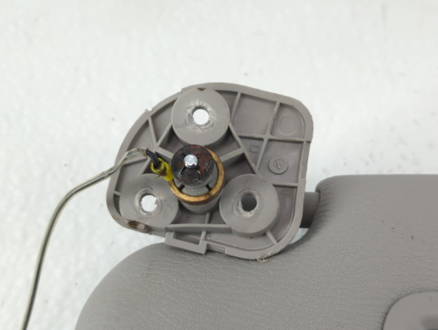 2017 Alfa Romeo Giulia Sun Visor Shade Replacement Driver Left Mirror Fits OEM Used Auto Parts - Oemusedautoparts1.com