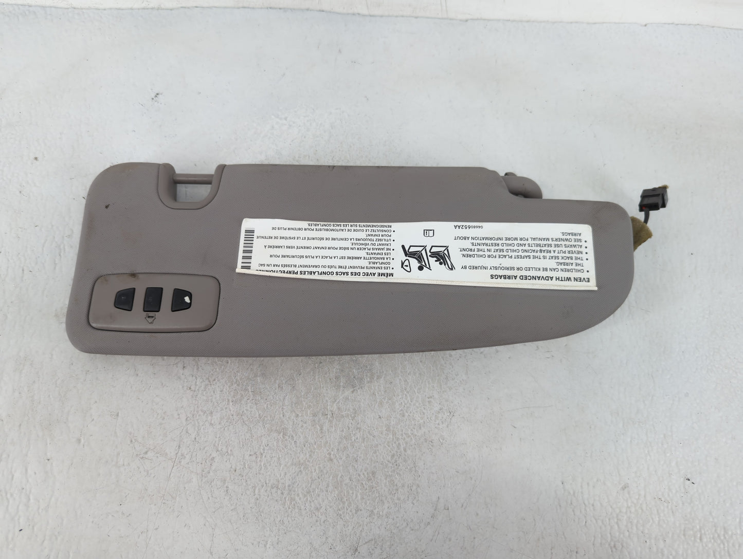 2017 Alfa Romeo Giulia Sun Visor Shade Replacement Driver Left Mirror Fits OEM Used Auto Parts - Oemusedautoparts1.com