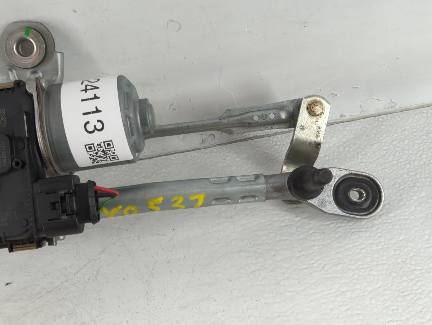 2017 Alfa Romeo Giulia Front Windshield Wiper Motor P/N:1397225004 00505549830 Fits OEM Used Auto Parts - Oemusedautoparts1.