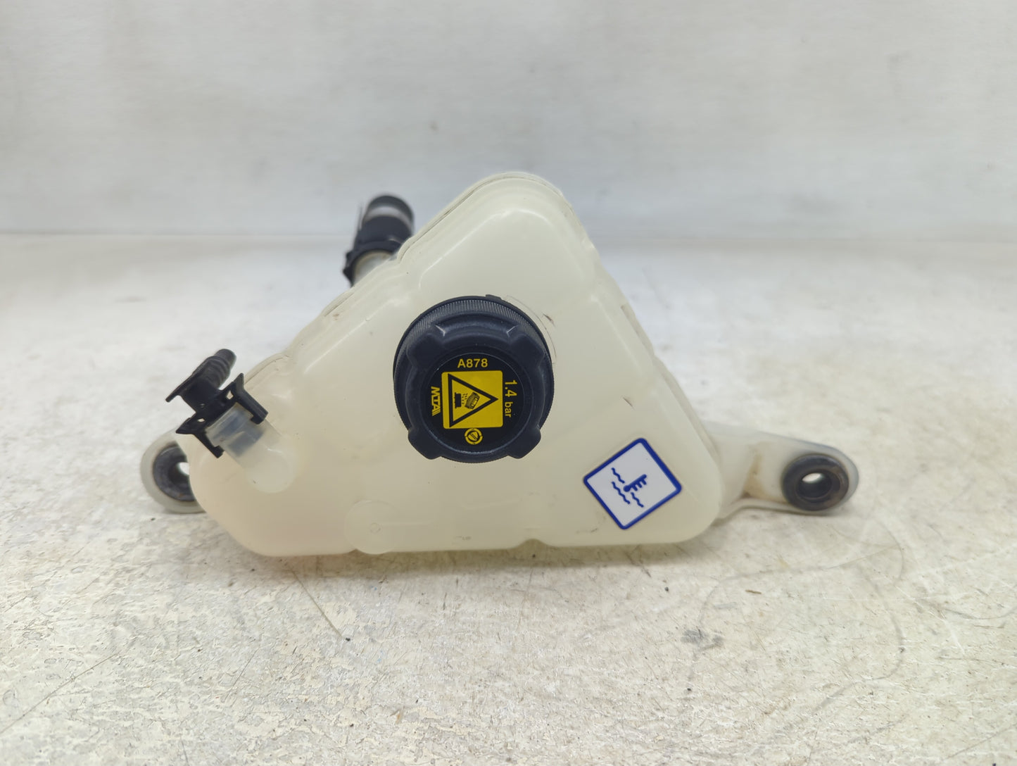 2018 Alfa Romeo Stelvio Radiator Coolant Overflow Expansion Tank Bottle - Oemusedautoparts1.com