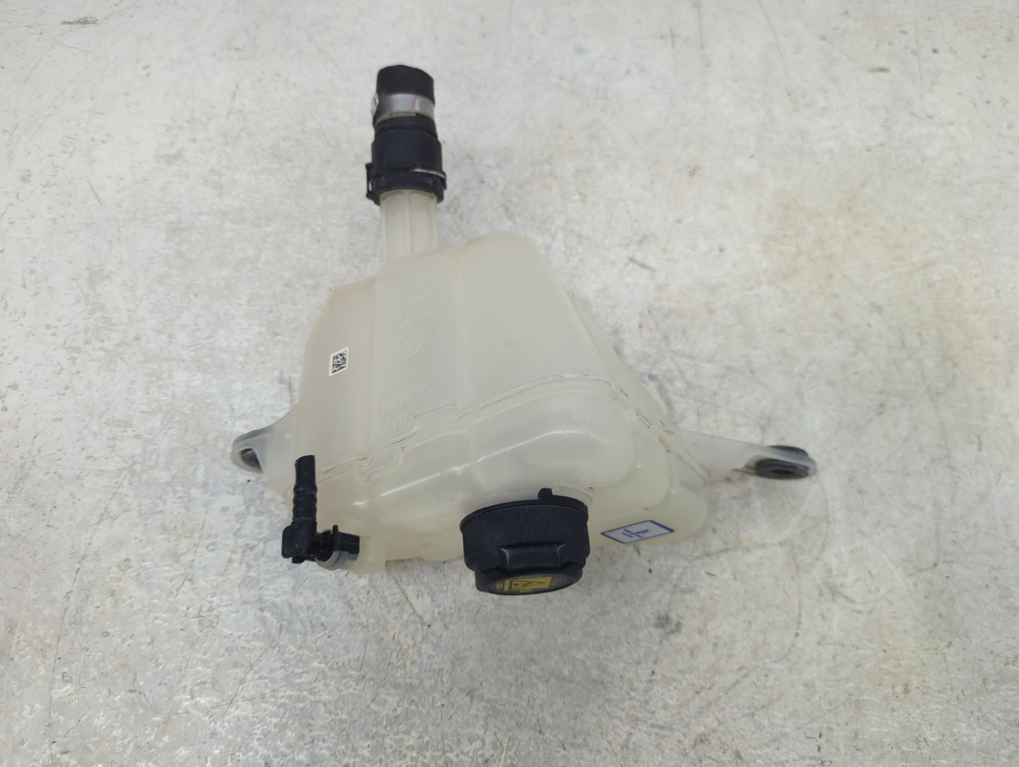 2018 Alfa Romeo Stelvio Radiator Coolant Overflow Expansion Tank Bottle - Oemusedautoparts1.com