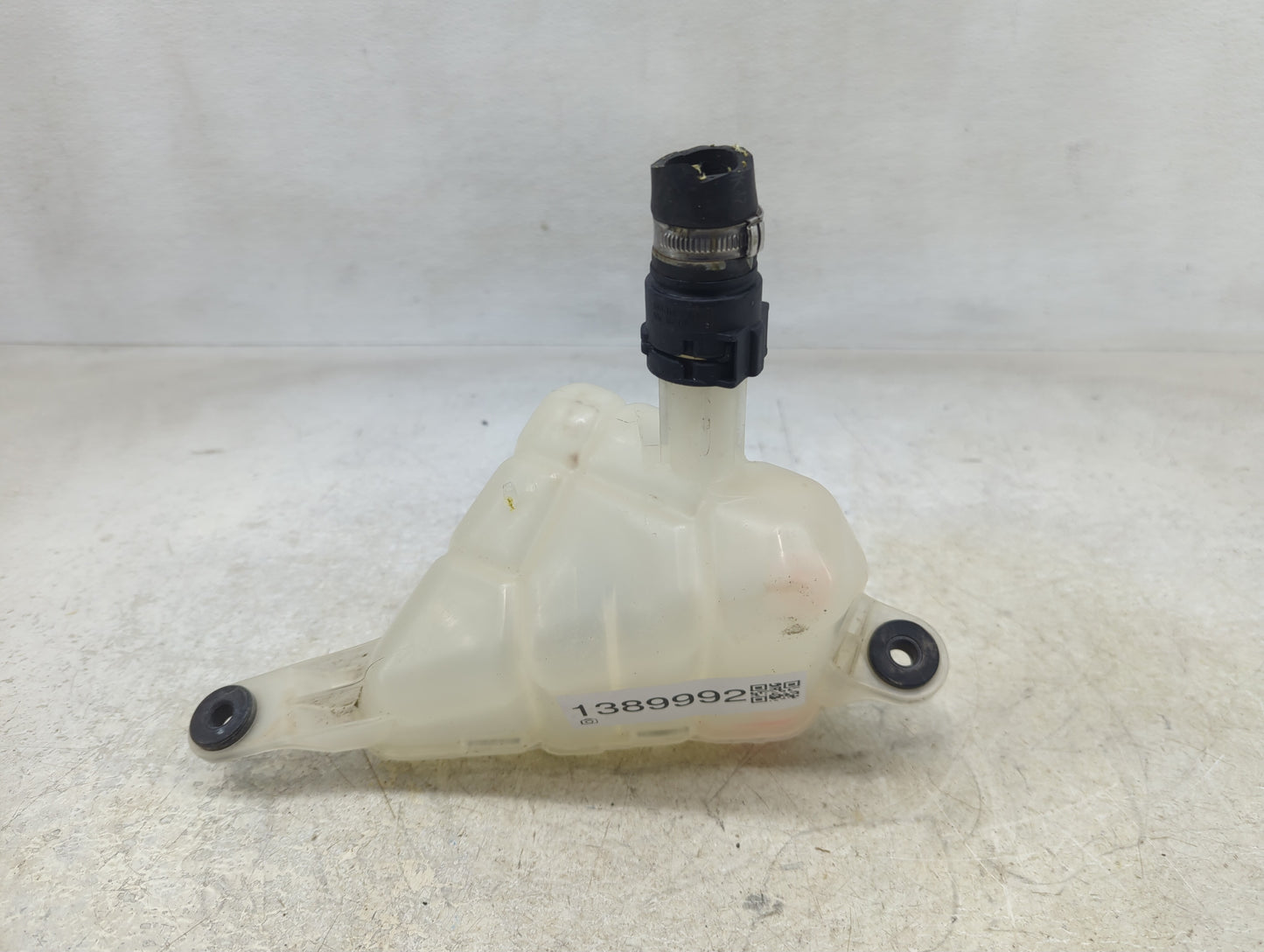 2018 Alfa Romeo Stelvio Radiator Coolant Overflow Expansion Tank Bottle - Oemusedautoparts1.com