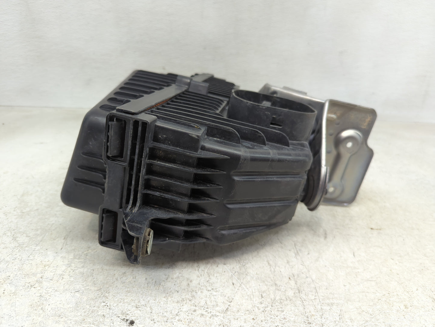 2018 Alfa Romeo Stelvio Air Cleaner Intake-duct Hose Tube - Oemusedautoparts1.com