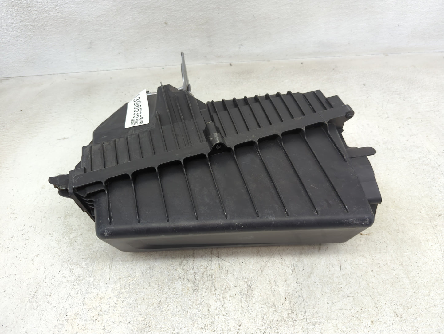 2018 Alfa Romeo Stelvio Air Cleaner Intake-duct Hose Tube - Oemusedautoparts1.com