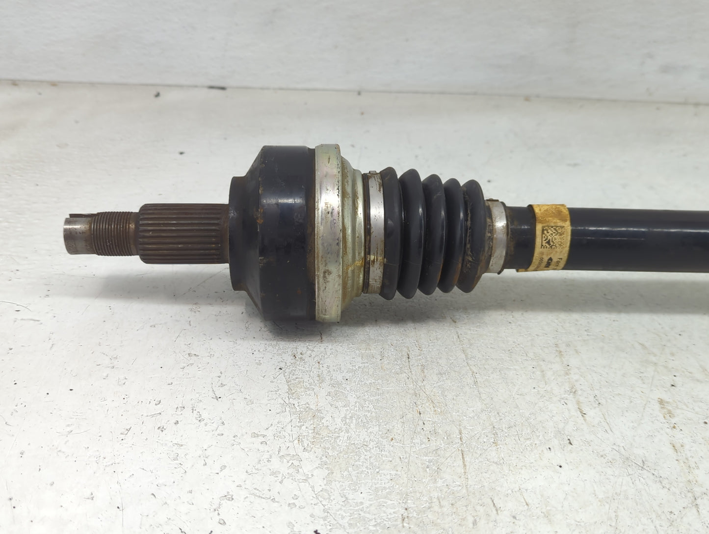 2018 Alfa Romeo Stelvio Axle Shaft Rear Passenger Cv C/v - Oemusedautoparts1.com