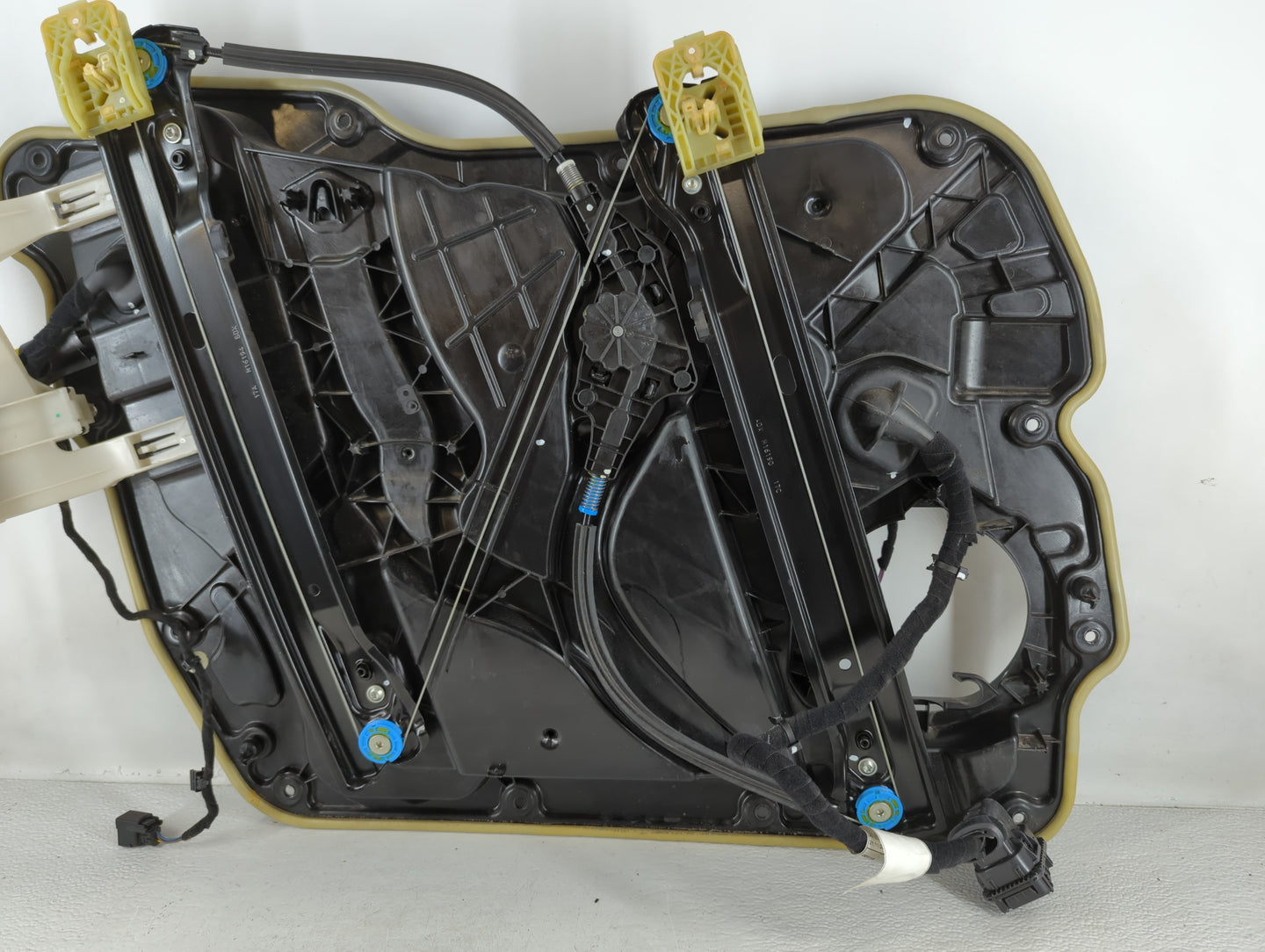 2018 Alfa Romeo Stelvio Window Regulator Passenger Front - Oemusedautoparts1.com