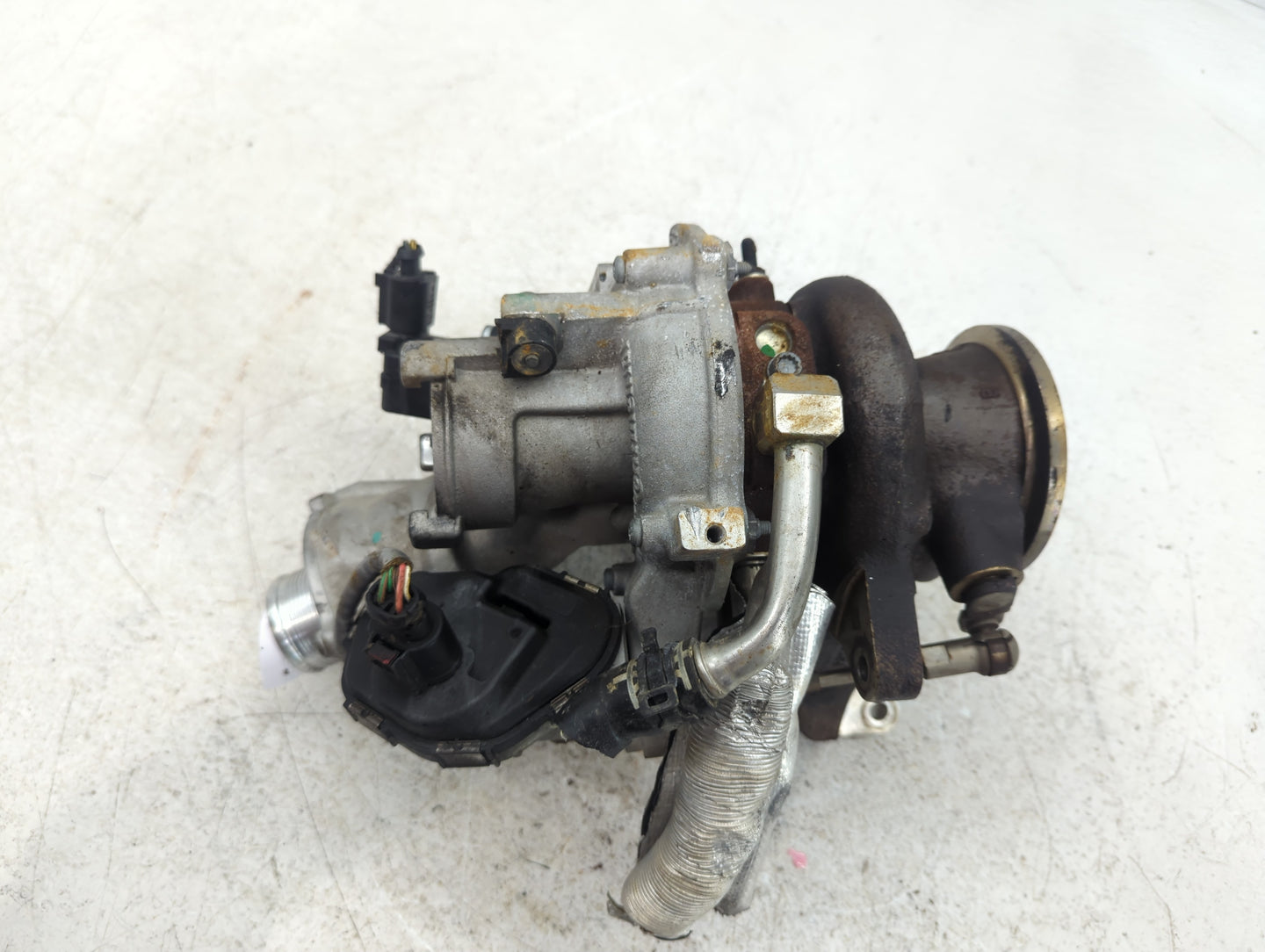 2016-2018 Audi A3 Turbocharger Exhaust Manifold With Turbo Charger - Oemusedautoparts1.com