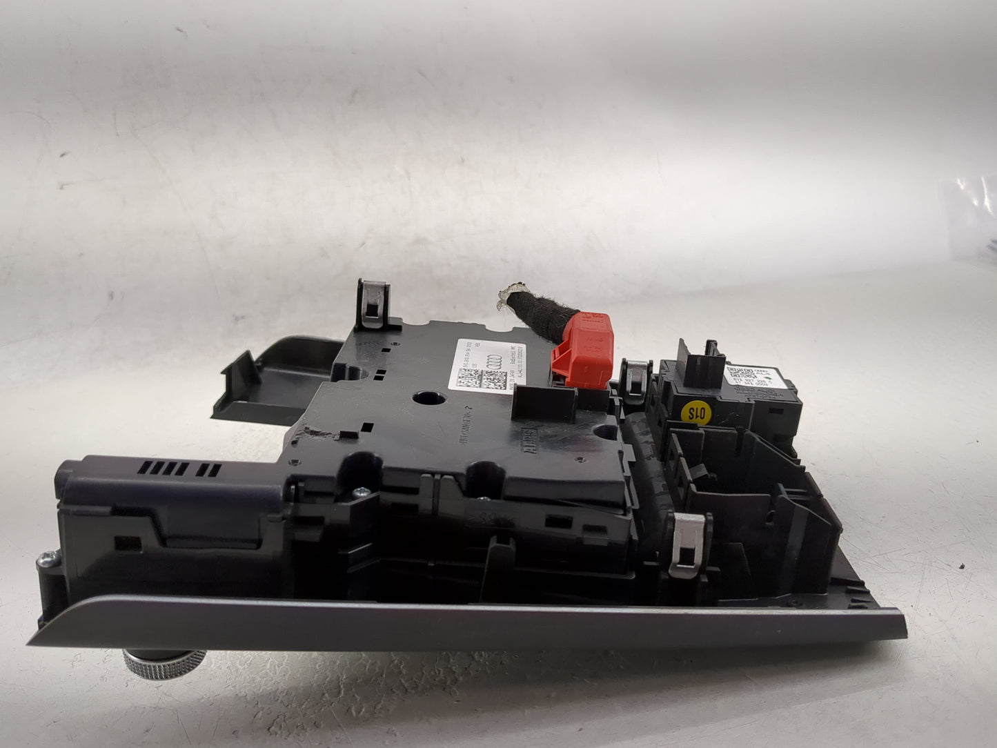 2015-2018 Audi A3 Radio Control Panel - Oemusedautoparts1.com