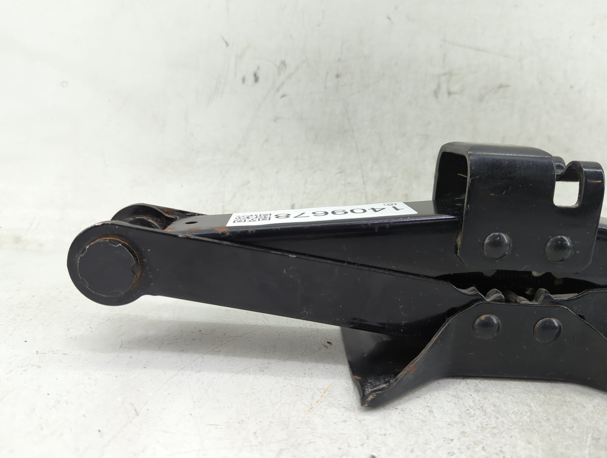 2018 Audi A3 Spare Scissor Car Jack - Oemusedautoparts1.com