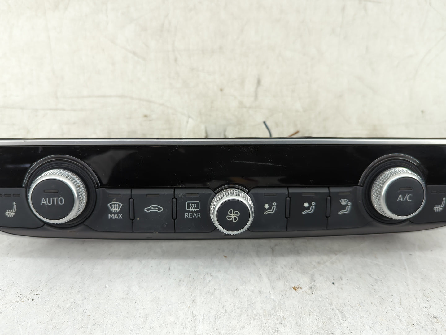 2015-2018 Audi A3 Climate Control Module Temperature AC/Heater Replacement P/N:8V0 820 043 Fits Fits 2015 2016 2017 2018 OEM
