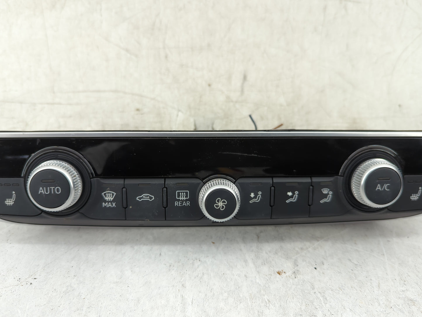 2015-2018 Audi A3 Climate Control Module Temperature AC/Heater Replacement P/N:8V0 820 043 Fits Fits 2015 2016 2017 2018 OEM
