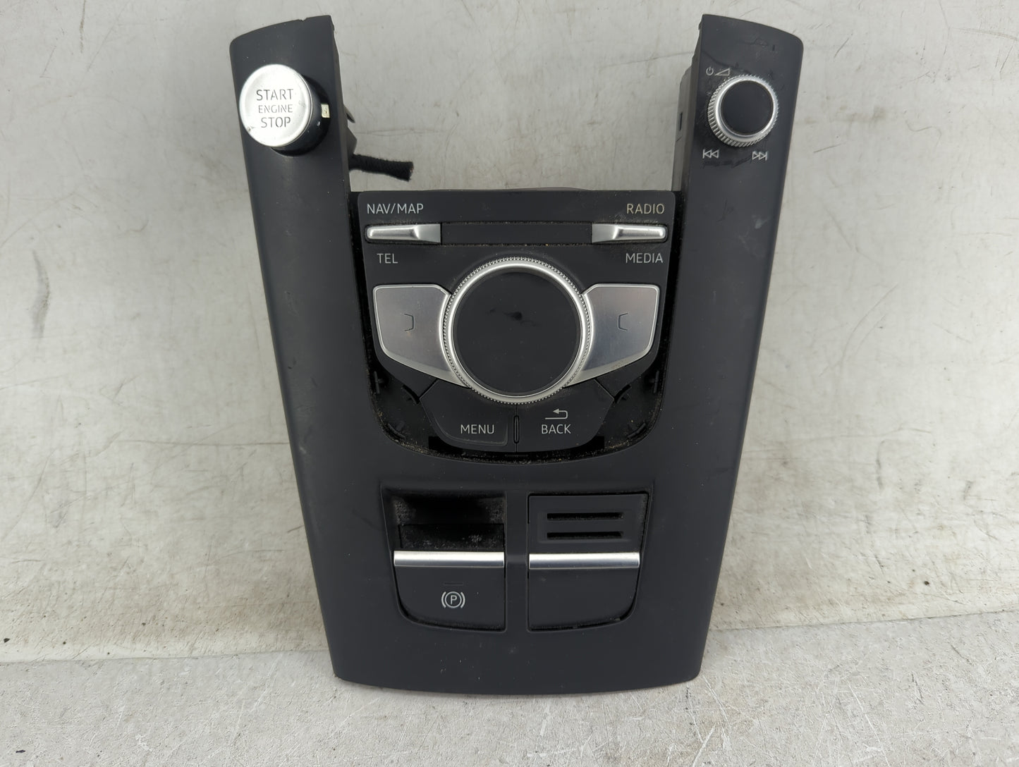 2018 Audi A3 Radio AM FM Cd Player Receiver Replacement P/N:8V0919614BF 8V0.919.614 BF Fits OEM Used Auto Parts - Oemusedaut