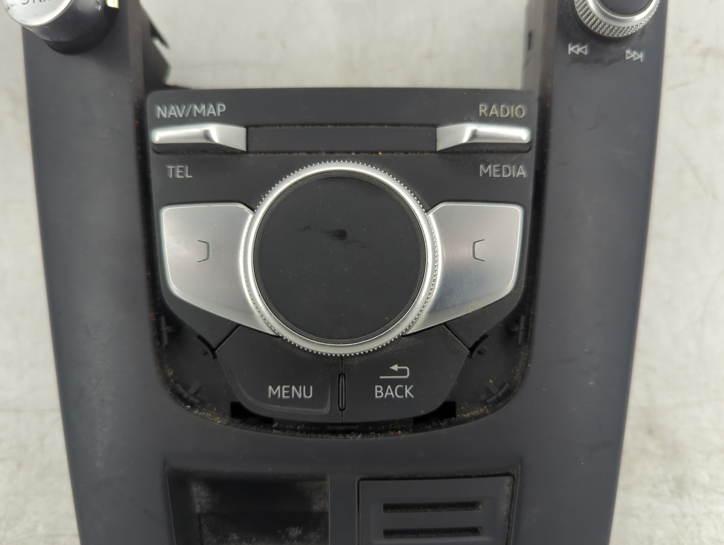 2018 Audi A3 Radio AM FM Cd Player Receiver Replacement P/N:8V0919614BF 8V0.919.614 BF Fits OEM Used Auto Parts - Oemusedaut
