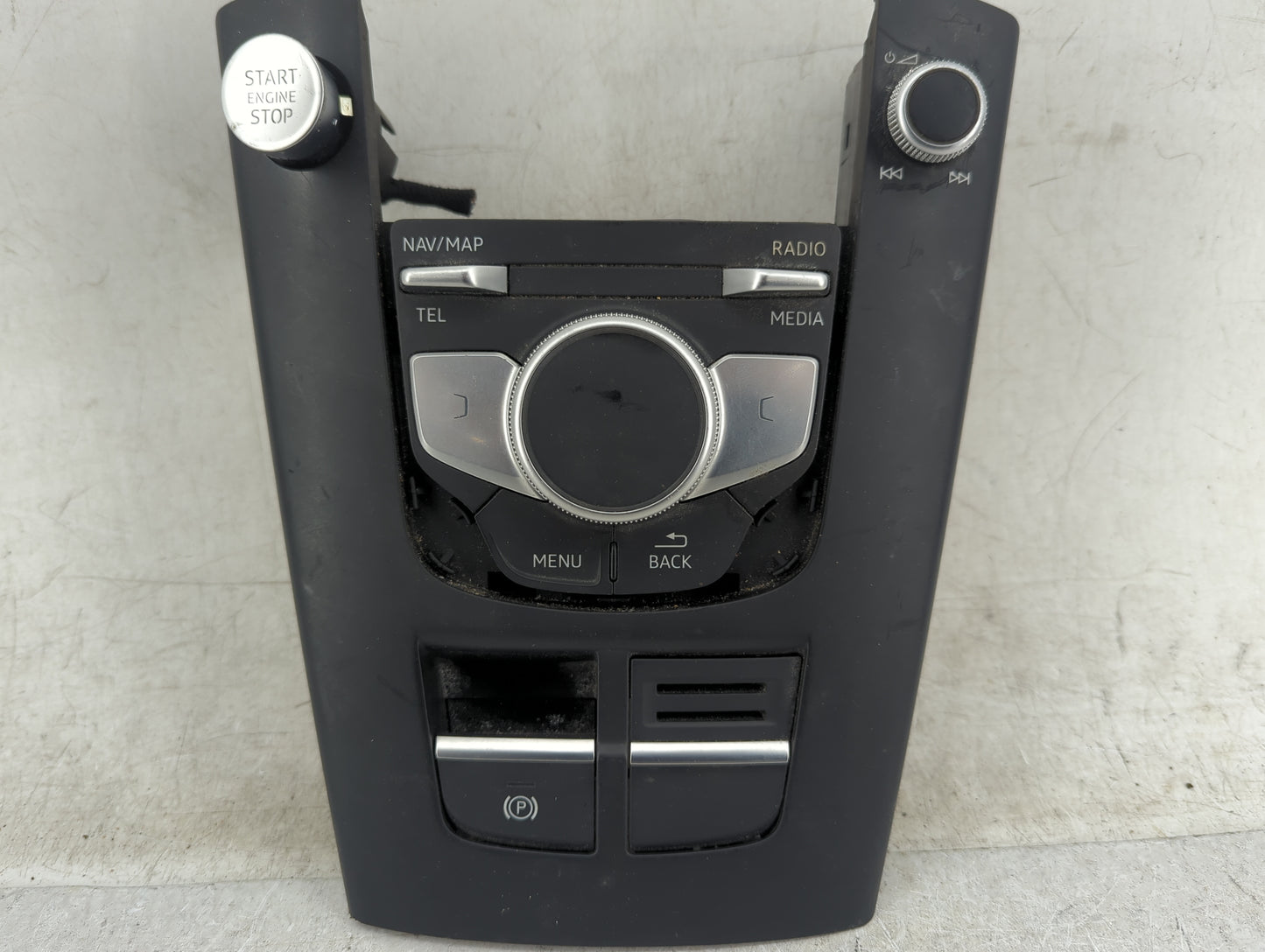2018 Audi A3 Radio AM FM Cd Player Receiver Replacement P/N:8V0919614BF 8V0.919.614 BF Fits OEM Used Auto Parts - Oemusedaut
