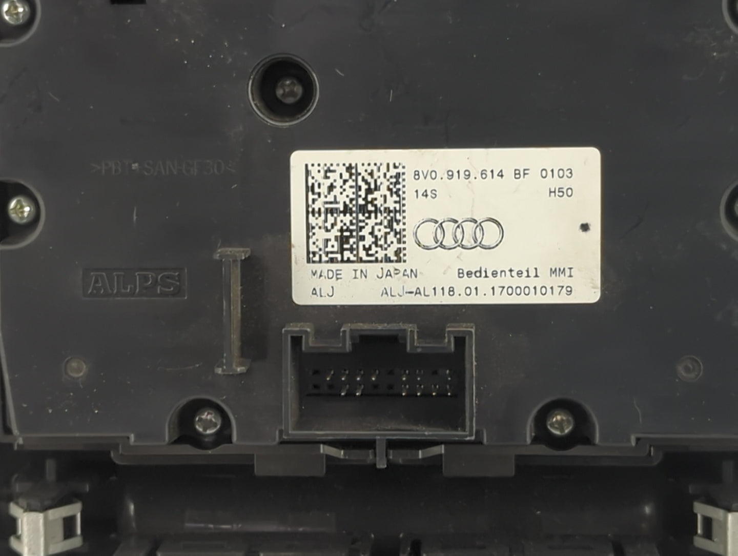 2018 Audi A3 Radio AM FM Cd Player Receiver Replacement P/N:8V0919614BF 8V0.919.614 BF Fits OEM Used Auto Parts - Oemusedaut