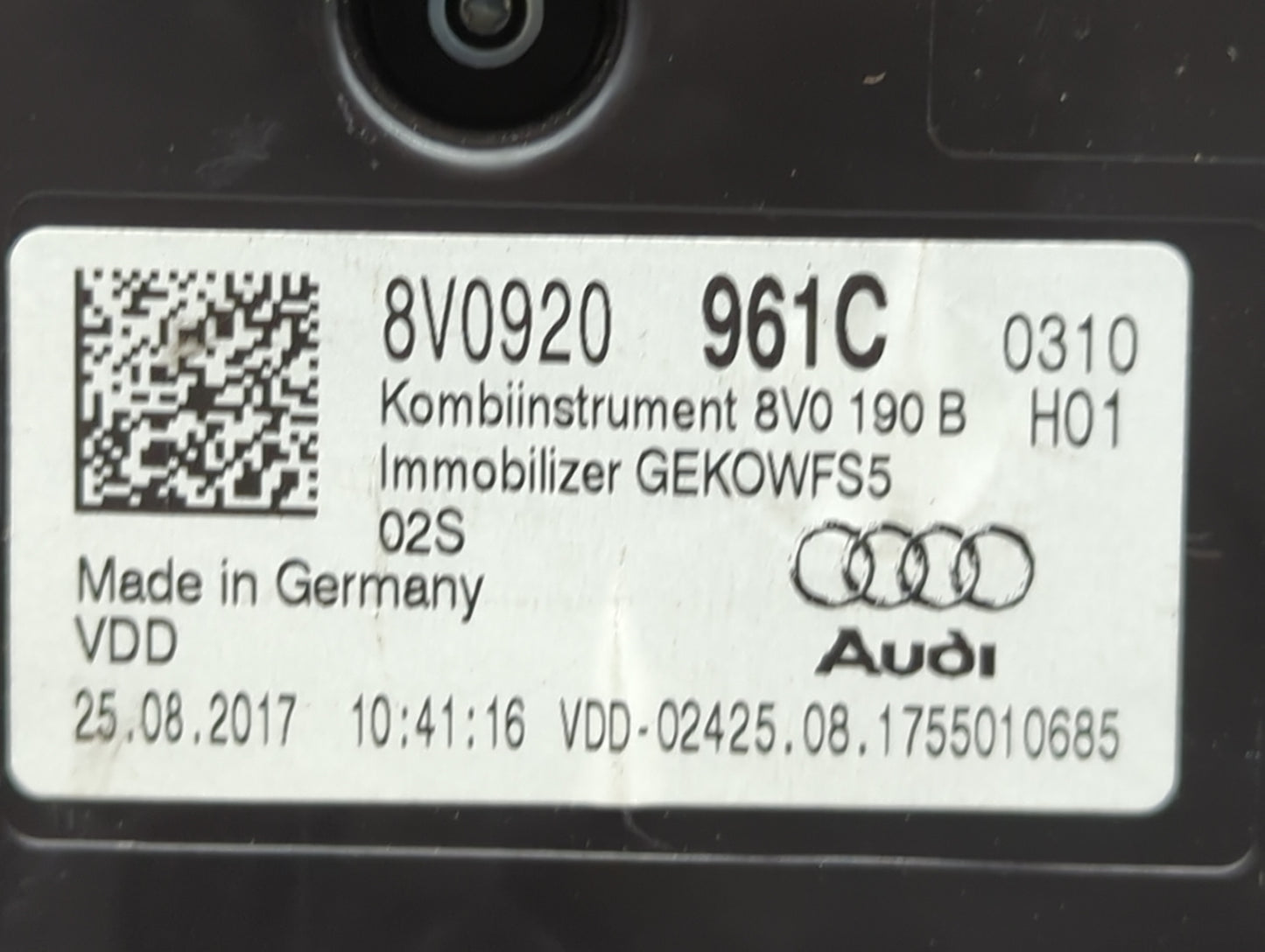 2017-2018 Audi A3 Instrument Cluster Speedometer Gauges P/N:8V0920961C 8V0920961 Fits Fits 2017 2018 OEM Used Auto Parts - O