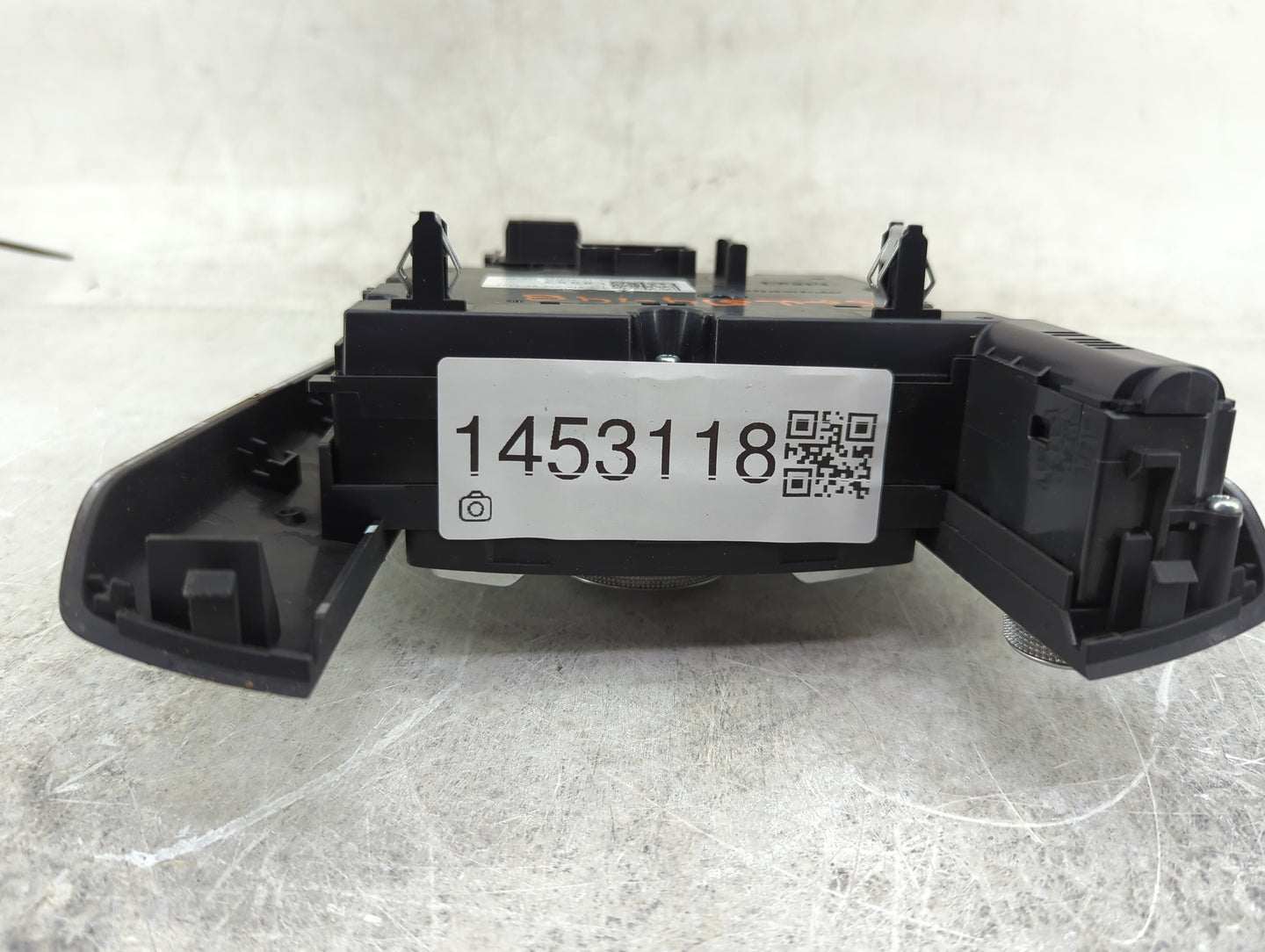 2018 Audi A3 Climate Control Module Temperature AC/Heater Replacement P/N:8V0919614BA 8V0.919.614.BA Fits OEM Used Auto Part