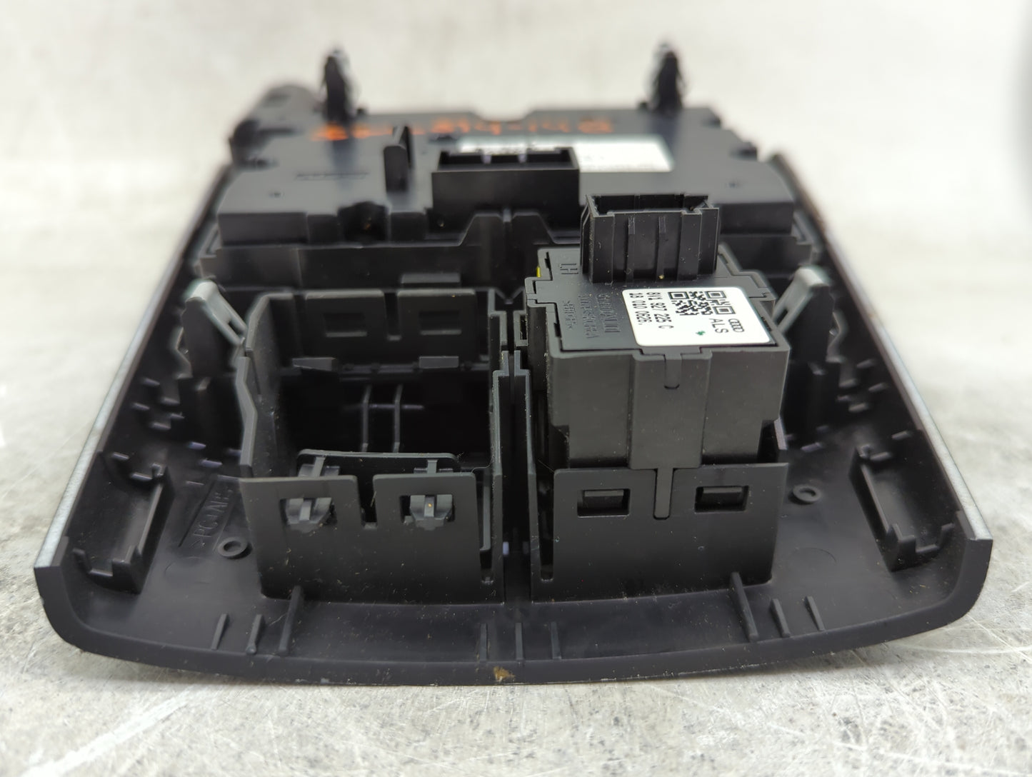2018 Audi A3 Climate Control Module Temperature AC/Heater Replacement P/N:8V0919614BA 8V0.919.614.BA Fits OEM Used Auto Part