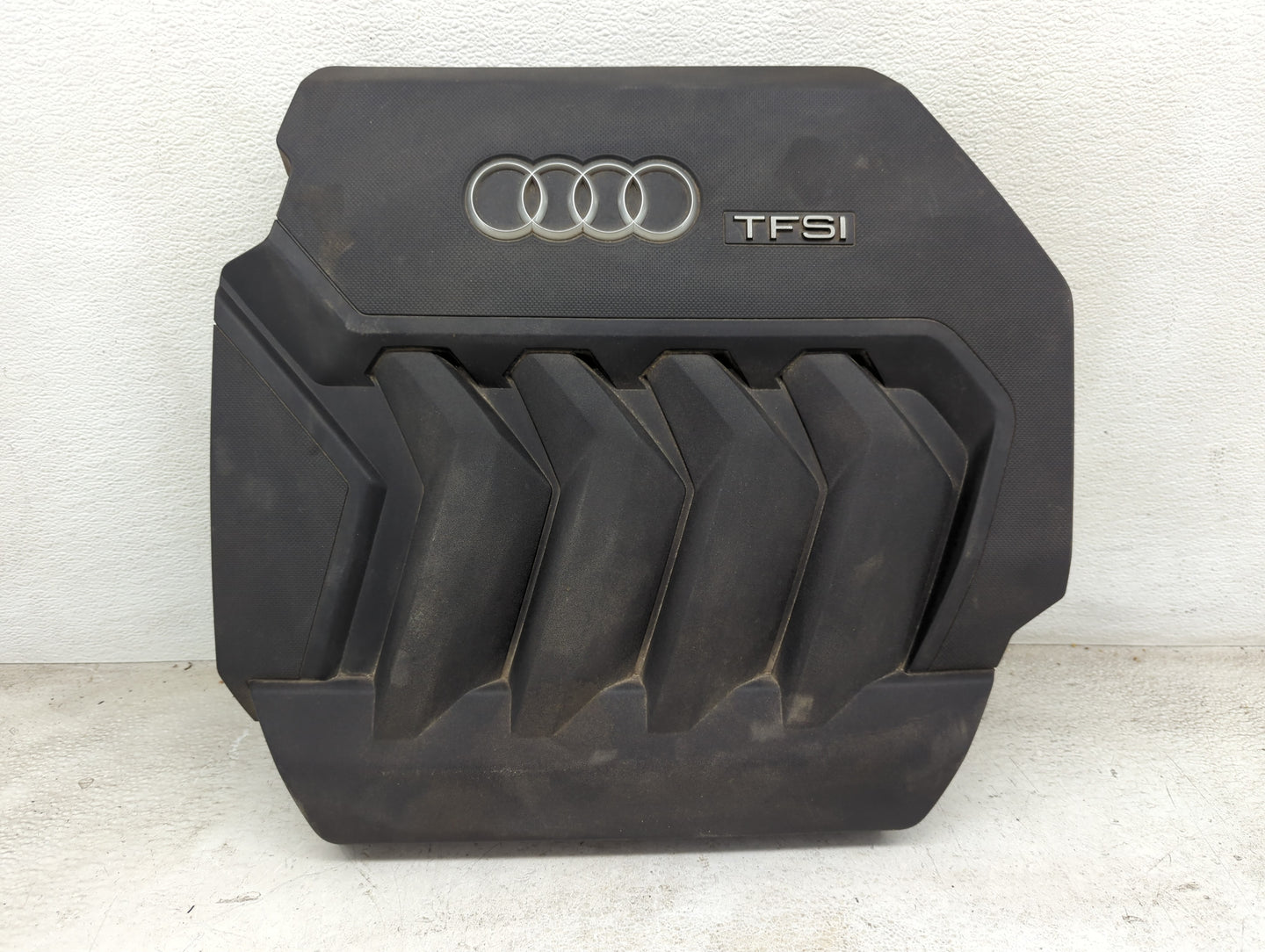2018 Audi A3 Engine Cover - Oemusedautoparts1.com