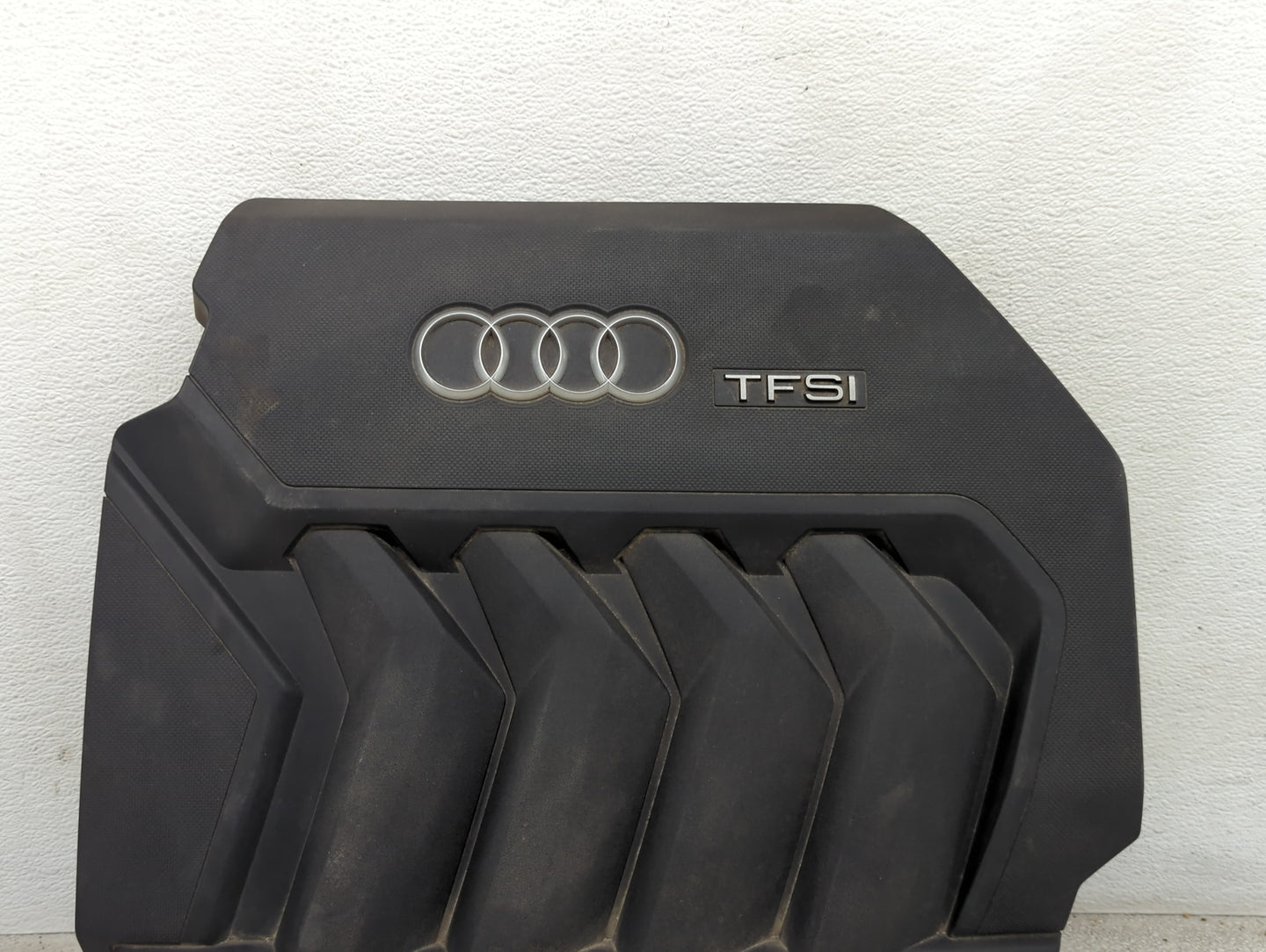 2018 Audi A3 Engine Cover - Oemusedautoparts1.com