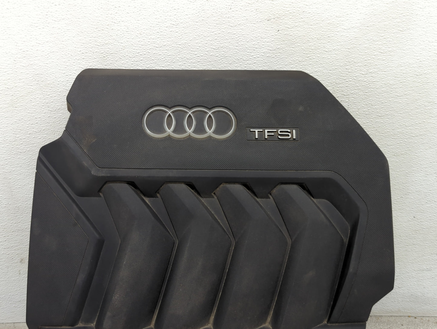2018 Audi A3 Engine Cover - Oemusedautoparts1.com