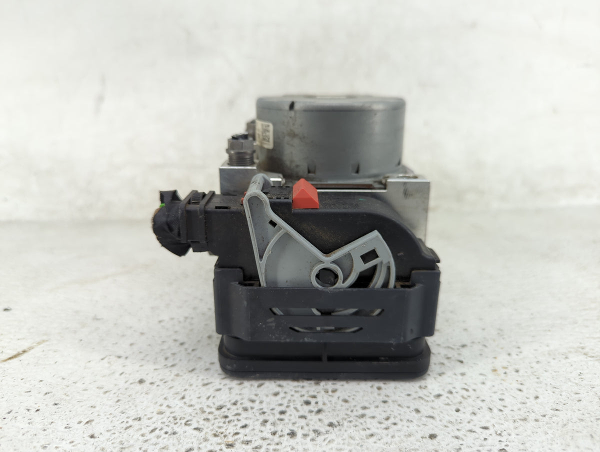 2017-2018 Audi A3 Anti-Lock Brake ABS Pump Module Actuator OEM P/N:5Q0614517CG 10.0220-0998.4 Fits Fits 2017 2018 OEM Used A