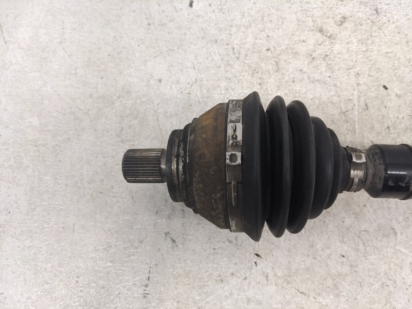 2017-2018 Audi A3 Axle Shaft Front Passenger Cv C/v - Oemusedautoparts1.com