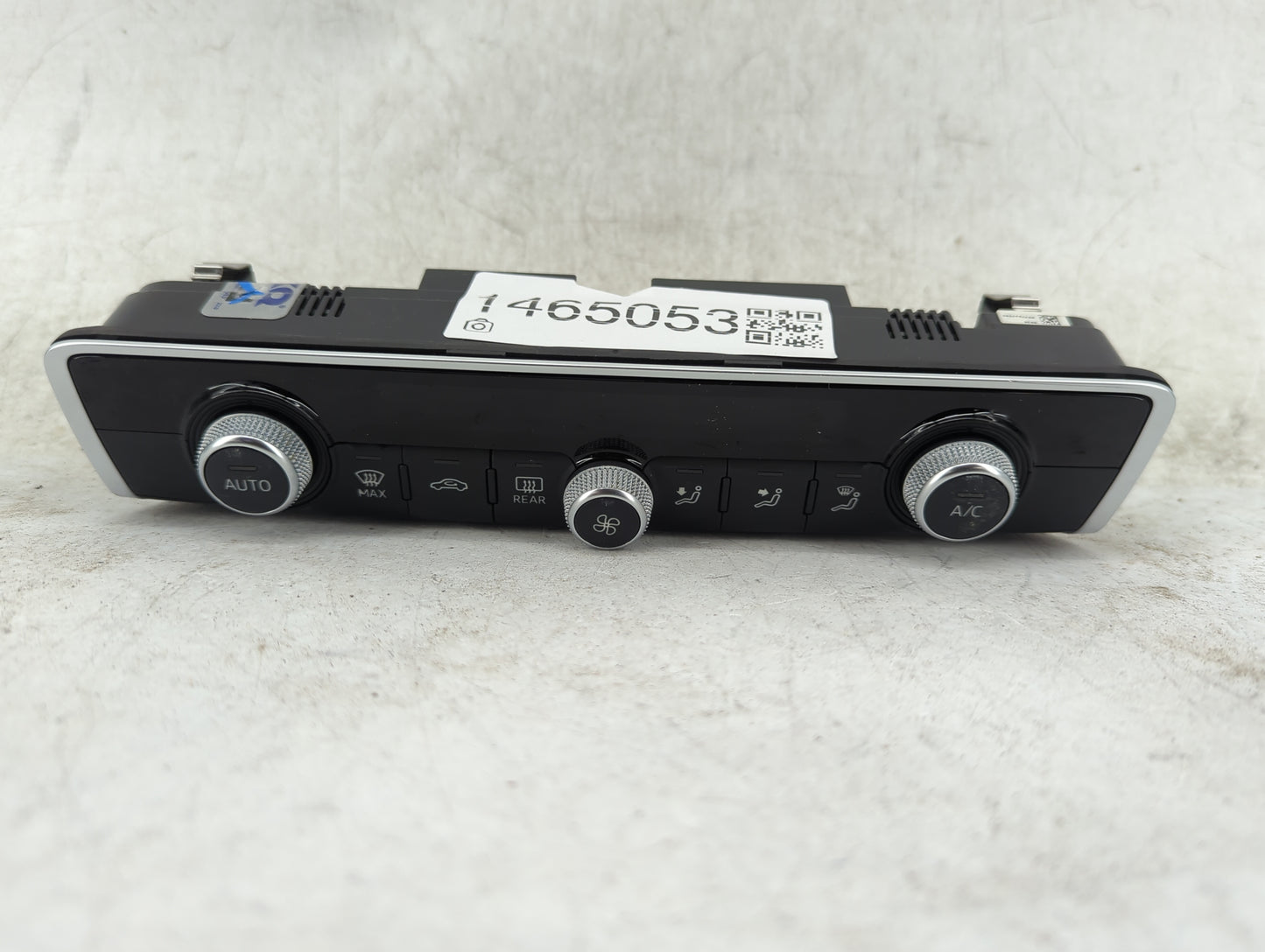 2018 Audi A3 Climate Control Module Temperature AC/Heater Replacement P/N:8V0 820 043 C Fits OEM Used Auto Parts - Oemusedau