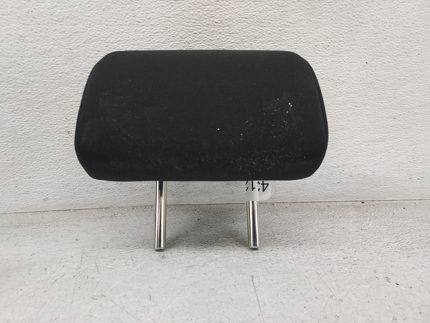 2015-2018 Audi A3 Headrest Head Rest Rear Seat Fits Fits 2015 2016 2017 2018 OEM Used Auto Parts - Oemusedautoparts1.com
