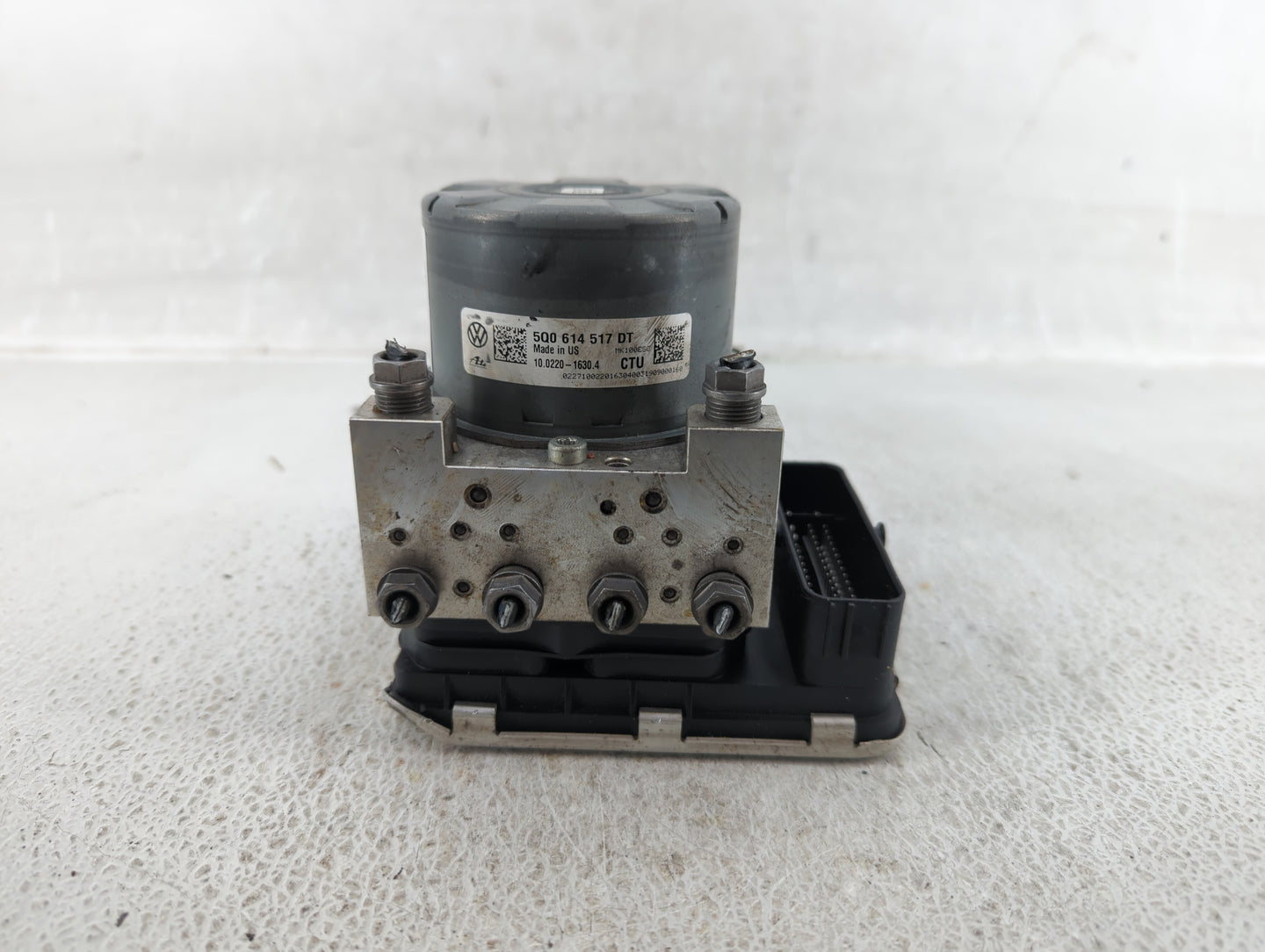 2017-2018 Audi A3 ABS Pump Control Module Replacement P/N:5Q0 614 517 DT 5Q0 614 517 CH, 5Q0 614 517 AR Fits Fits 2017 2018 