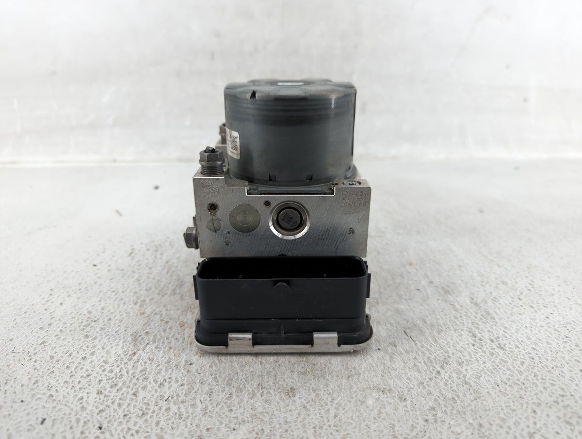 2017-2018 Audi A3 Anti-Lock Brake ABS Pump Module Actuator OEM P/N:5Q0 614 517 DT 5Q0 614 517 CH Fits Fits 2017 2018 OEM Use
