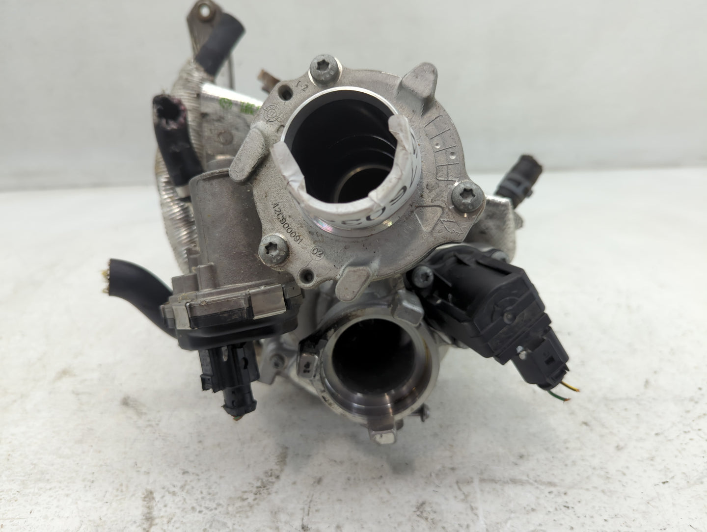 2017-2018 Audi A3 Air Intake Manifold P/N:06K 145 654 J Fits Fits 2017 2018 OEM Used Auto Parts - Oemusedautoparts1.com