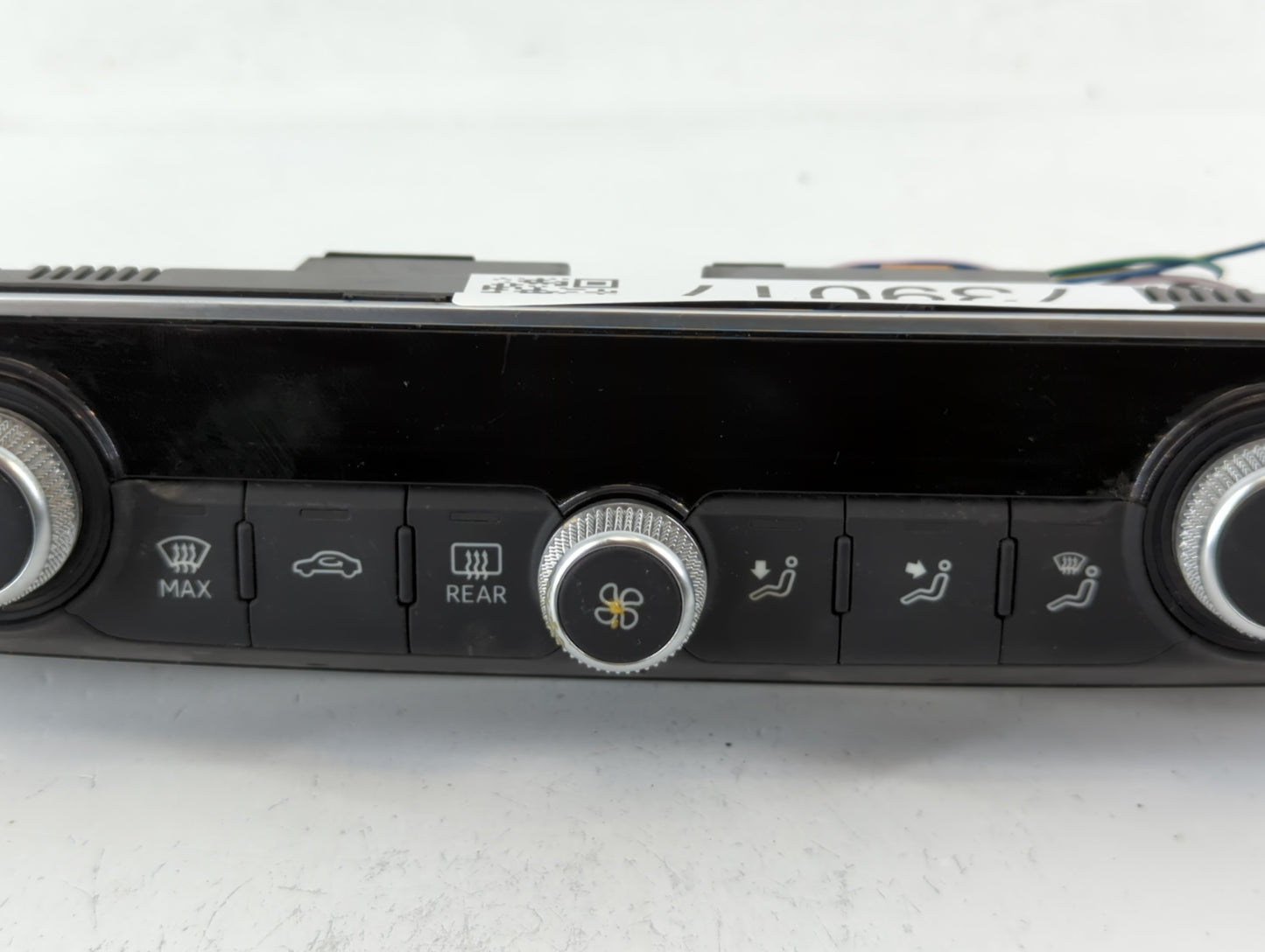 2018 Audi A3 Climate Control Module Temperature AC/Heater Replacement P/N:8V0 820 043 Q Fits OEM Used Auto Parts - Oemusedau