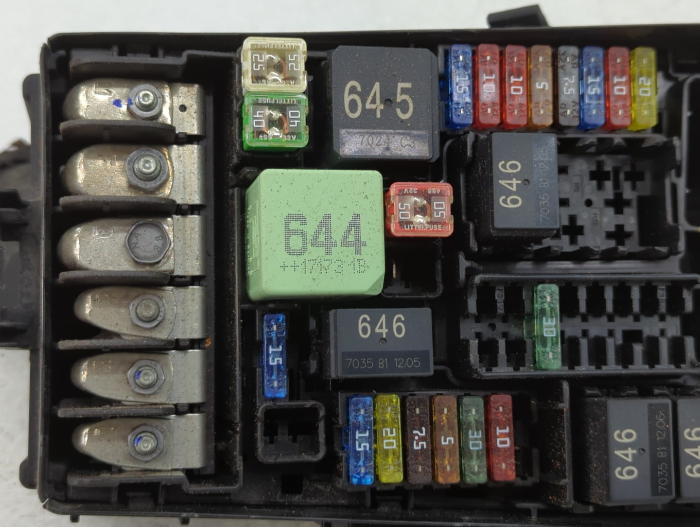 2015-2018 Audi A3 Fusebox Fuse Box Panel Relay Module P/N:6351-3541 5Q0 907 861 G Fits Fits 2015 2016 2017 2018 2019 2020 20