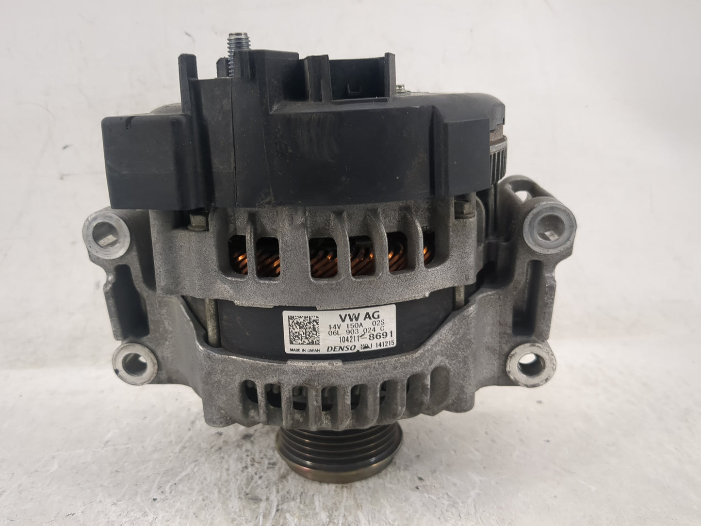 2017-2020 Audi A4 Alternator Replacement Generator Charging Assembly Engine OEM P/N:06L 903 024 C 104211-8691 Fits OEM Used 