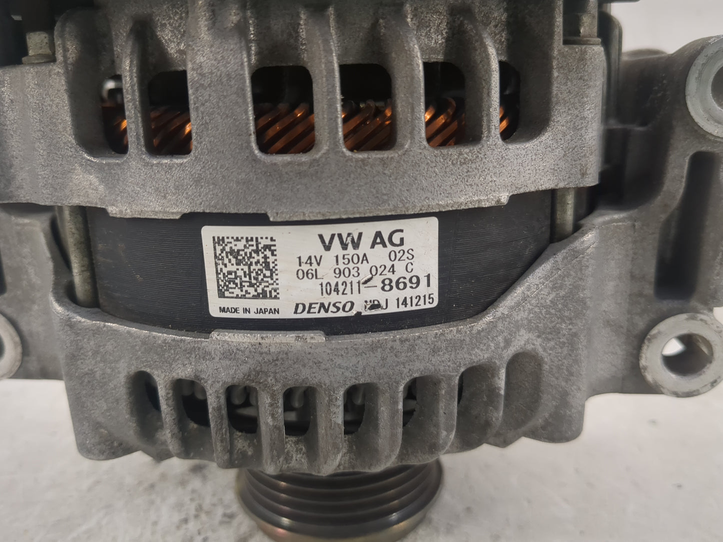 2017-2020 Audi A4 Alternator Replacement Generator Charging Assembly Engine OEM P/N:06L 903 024 C 104211-8691 Fits OEM Used 