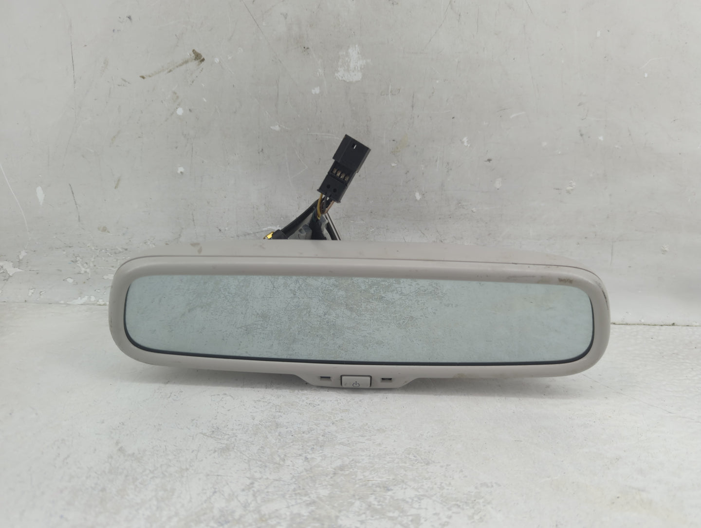 2017-2020 Audi A4 Interior Rear View Mirror Replacement OEM P/N:8T0857511BZ6208S Fits Fits 2017 2018 2019 2020 OEM Used Auto