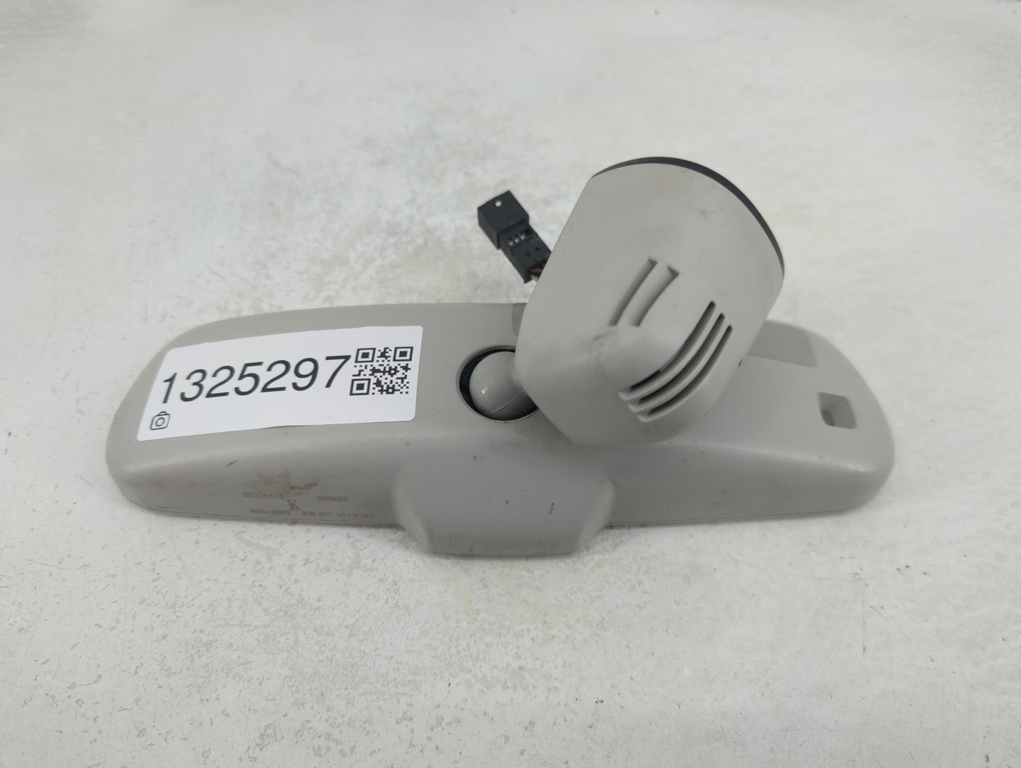 2017-2020 Audi A4 Interior Rear View Mirror Replacement OEM P/N:8T0857511BZ6208S Fits Fits 2017 2018 2019 2020 OEM Used Auto