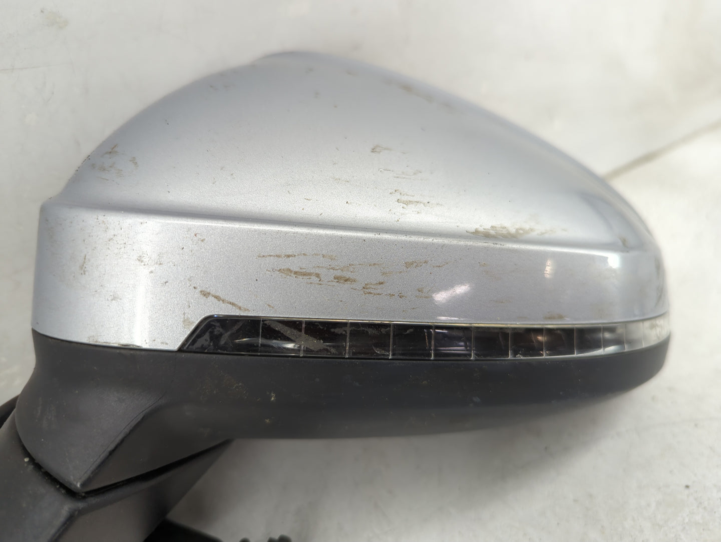 2017-2019 Audi A4 Driver Side View Mirror - Left Door Mirror OEM Used - Oemusedautoparts1.com